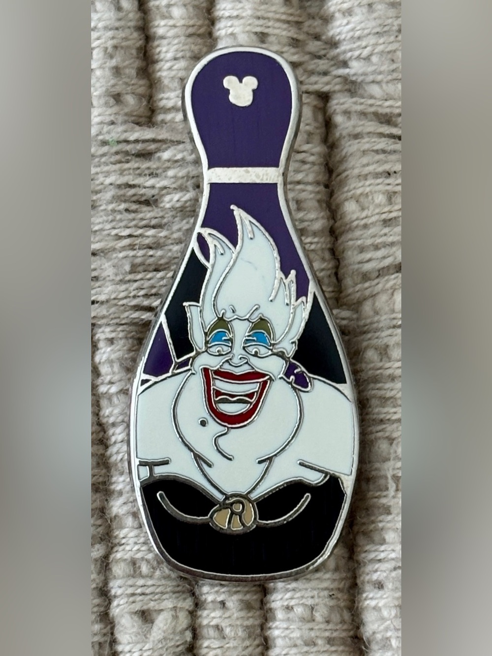 DISNEY 2008 Disneyland The Little Mermaid Ursula Villains Bowling Pin